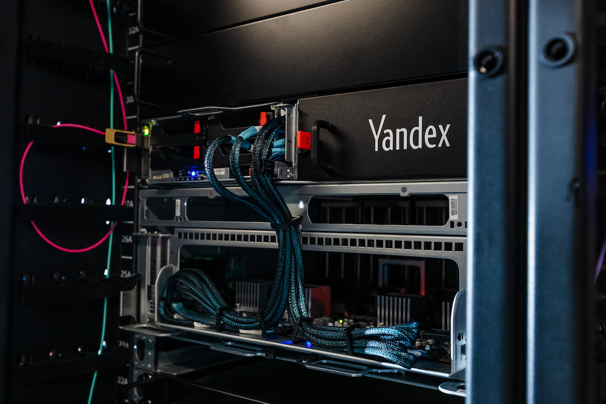 В России произвели первую партию серверов Яндекса
