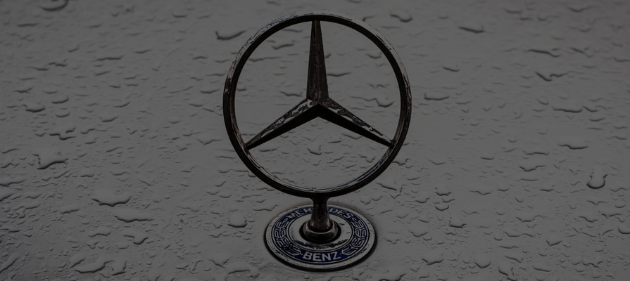 Владелец Mercedes-Benz проведет ребрендинг и сменит название