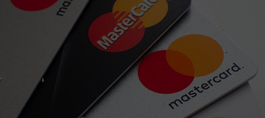 Mastercard отключила несколько российских банков от своей платежной системы из-за санкций